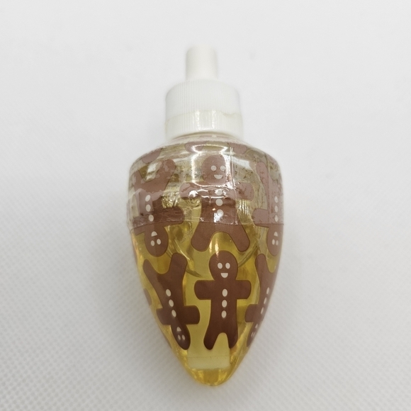 ⭐️40% Off⭐️ Bath & Body Works Wallflower Refill Holiday Scents Bundle of 5 - Picture 6 of 6